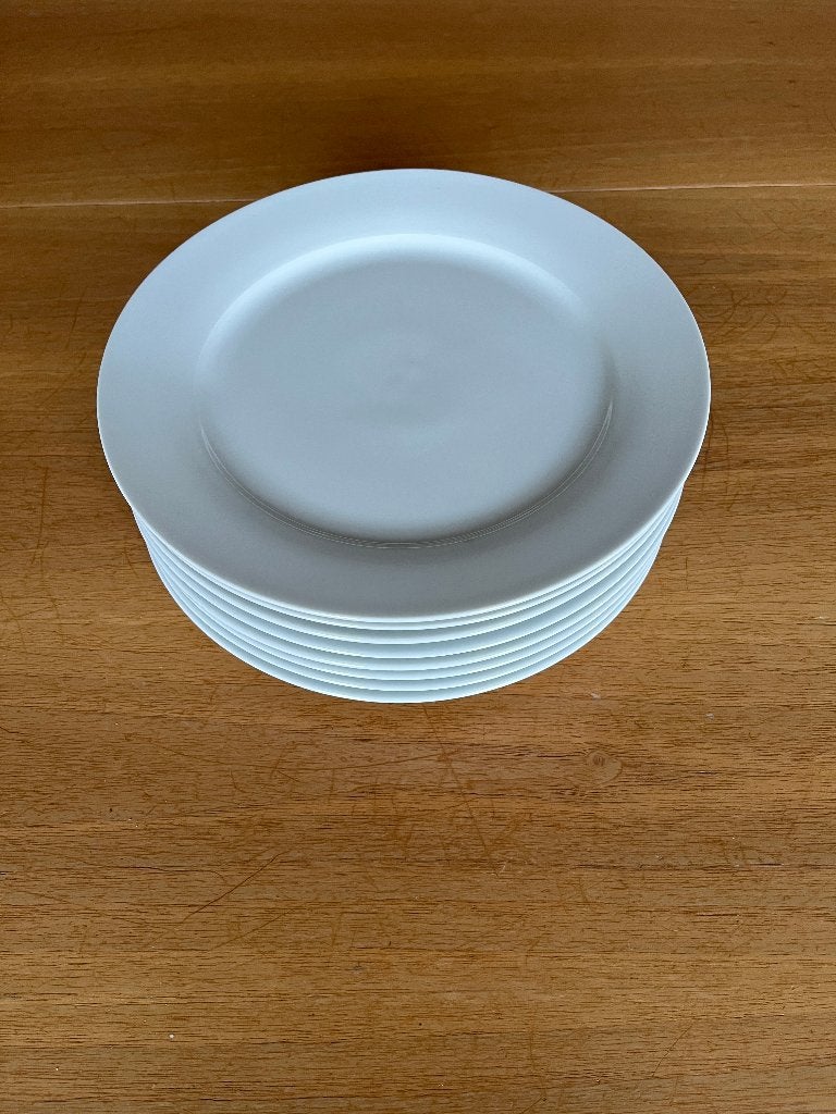 8 witte borden diameter 27 cm, Huis en Inrichting, Keuken | Servies, Klassiek, IKEA, Ophalen of Verzenden, Zo goed als nieuw