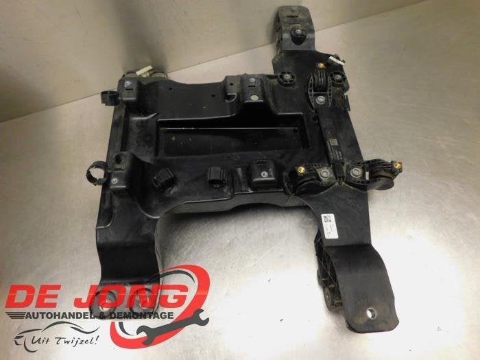 Support (divers) d'un Audi Q4, -, 3 mois de garantie, Audi, Utilisé