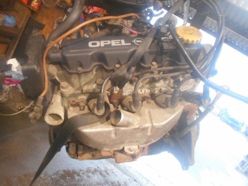 MOTOR Opel Corsa B (73 / 78 / 79) (01-1993/09-2000) (c12nz), Gebruikt, Opel, Opel Automobile GmbH, Kontakt-opel@opel.com