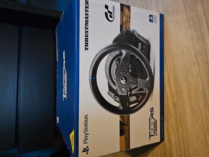 Thrustmaster T300RS, Enlèvement, Utilisé