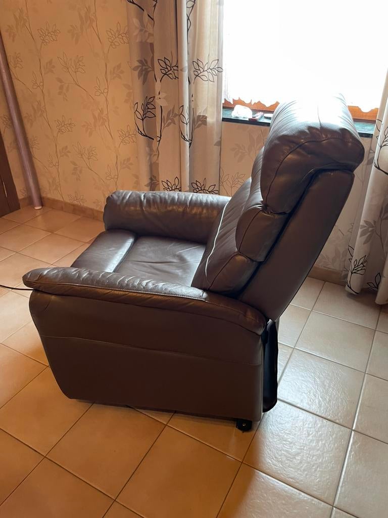Fauteuil Relax électrique, Huis en Inrichting, Fauteuils, Gebruikt, Leer, Ophalen