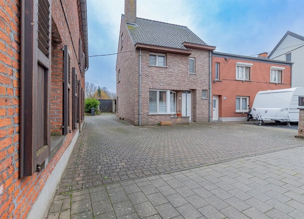 Mooie woning met 2 slpkmrs, ruime zolder en garage met tuin, Immo, Direct bij eigenaar, 151 m², 2 kamers, 250 kWh/m²/jaar