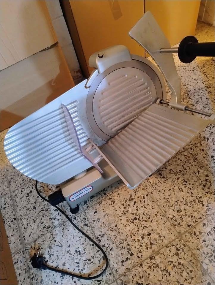 Elektrische vleessnijmachine – snijblad Ø 30 cm, Ophalen, Gebruikt, Bakkerij en Slagerij