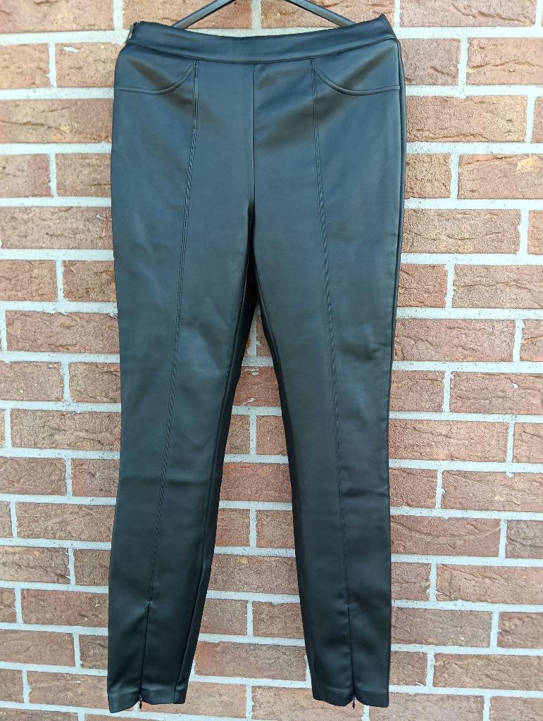 Broeken dames, Kleding | Dames, Broeken en Pantalons, Ophalen of Verzenden, Gedragen, Kort