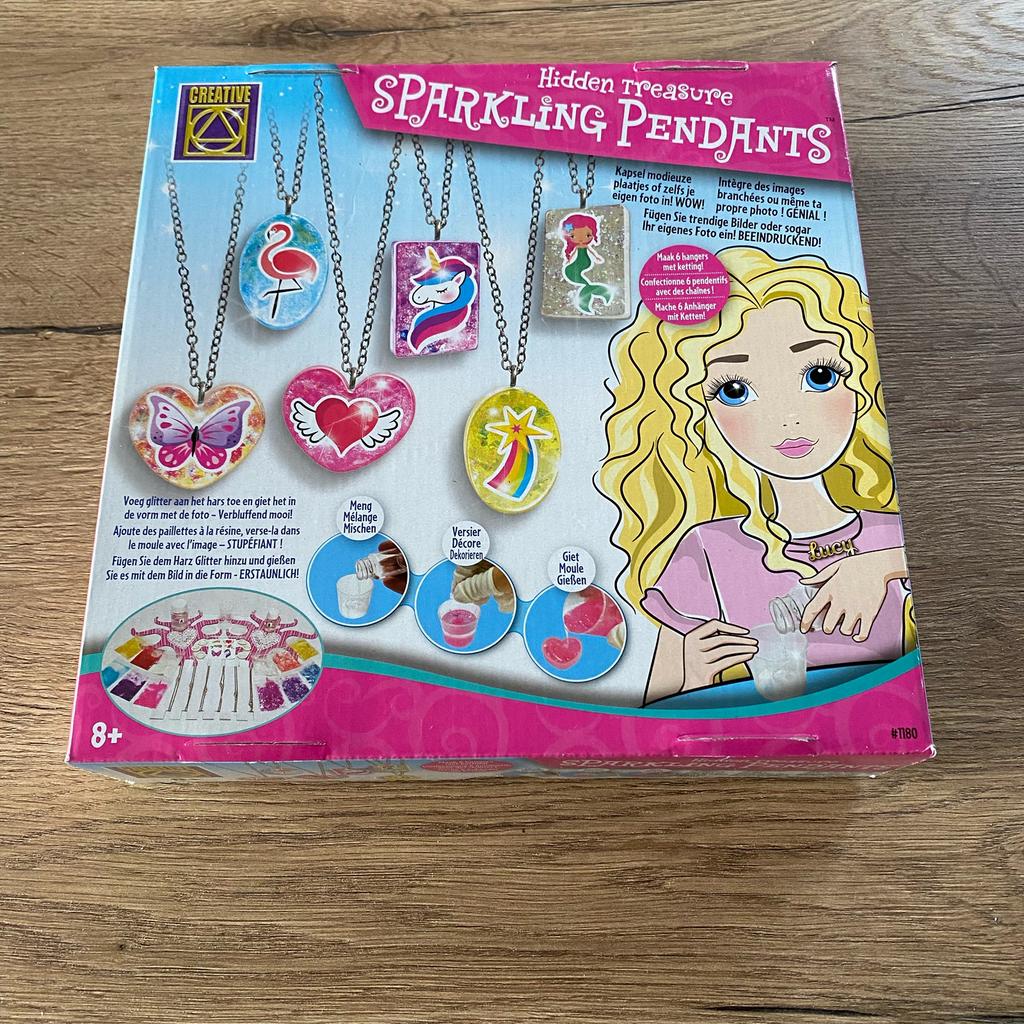 Hidden treasure Sparkling pendants 8+, Ophalen, Gebruikt