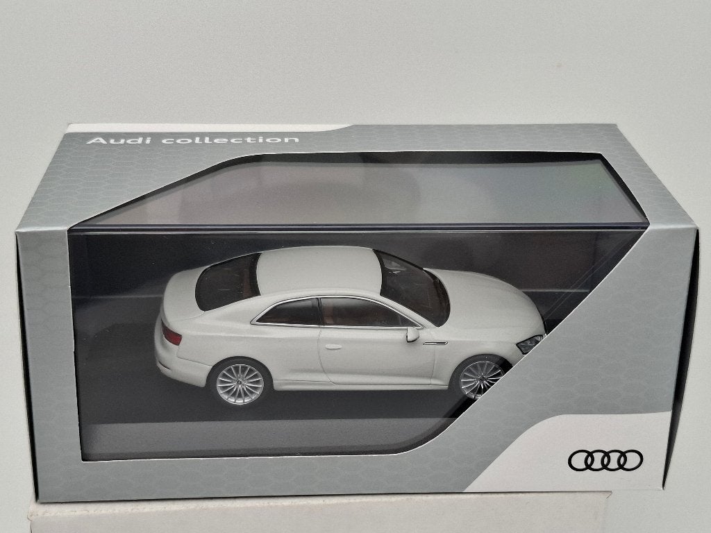 Audi A5 coupé "Glacier White" - 1/43, Verzenden, Zo goed als nieuw, Auto, Overige merken