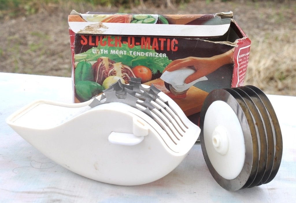 attendrisseur pour viande et hachoir a légumes, Enlèvement ou Envoi, Utilisé, Blanc, Plastique