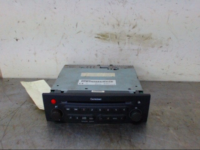 RADIO Renault Scénic II (JM) (|8200300852|), Utilisé, Renault