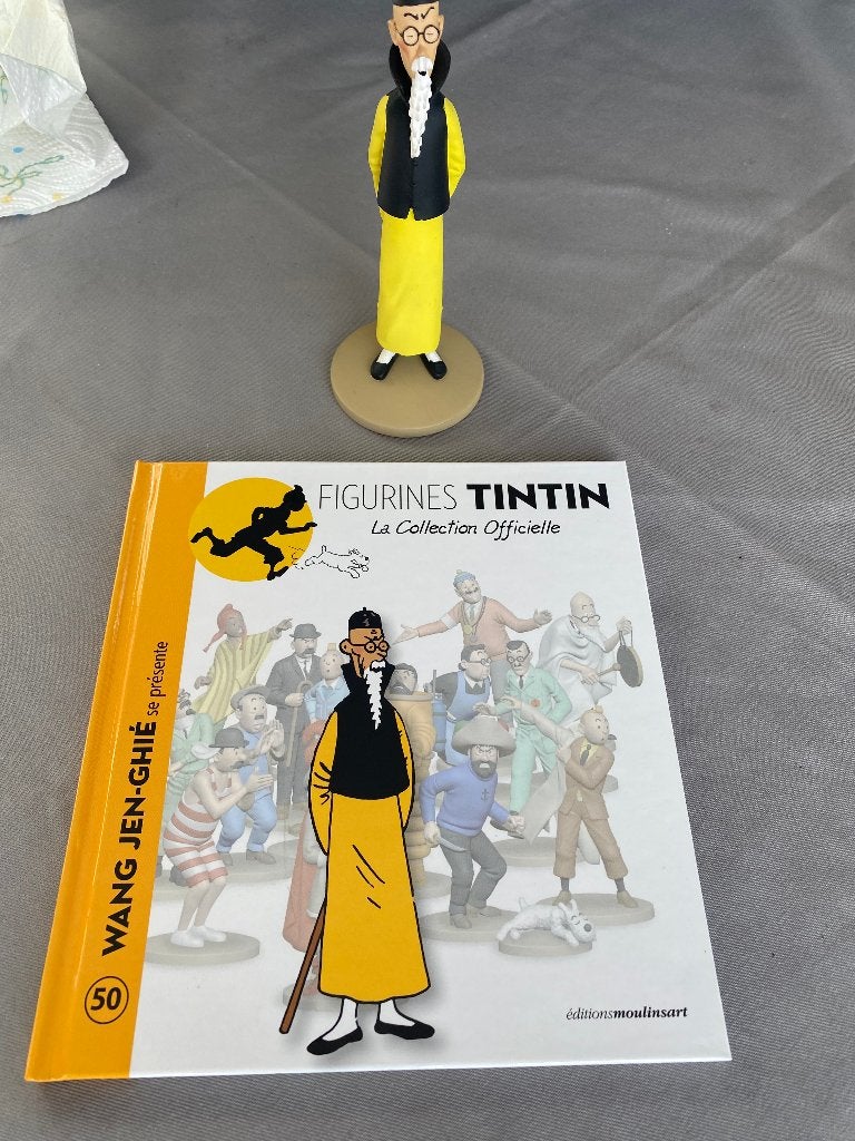 Kuifje beeldje Wang Jen-Ghié nr. 50 met boekje, Ophalen of Verzenden, Kuifje, Zo goed als nieuw, Beeldje of Figuurtje