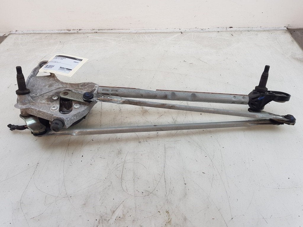 RUITENWISSER MECH + MOTOR Ford Focus 4 Wagon, Robert Bosch AG, Gebruikt, Ford, Robert-Bosch-Allee 1
74232  Abstatt, DE