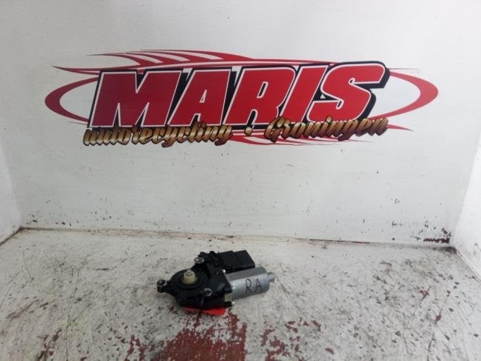 Moteur de vitre portière d'un Volkswagen Golf Plus, -, Volkswagen, -, 3 mois de garantie