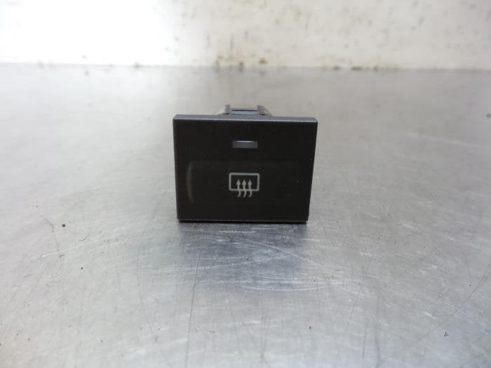 Commutateur chauffage vitre arrière d'un Ford Focus (Focus, -, 3 mois de garantie, -, -