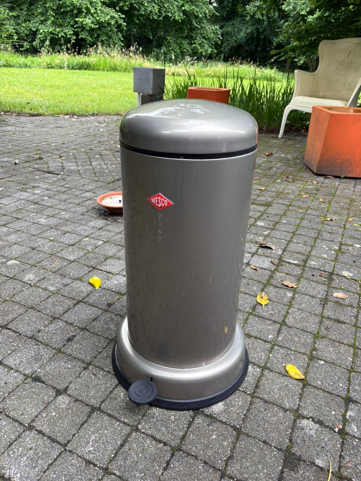 Wesco Base vuilnisbak, Ophalen, Zo goed als nieuw