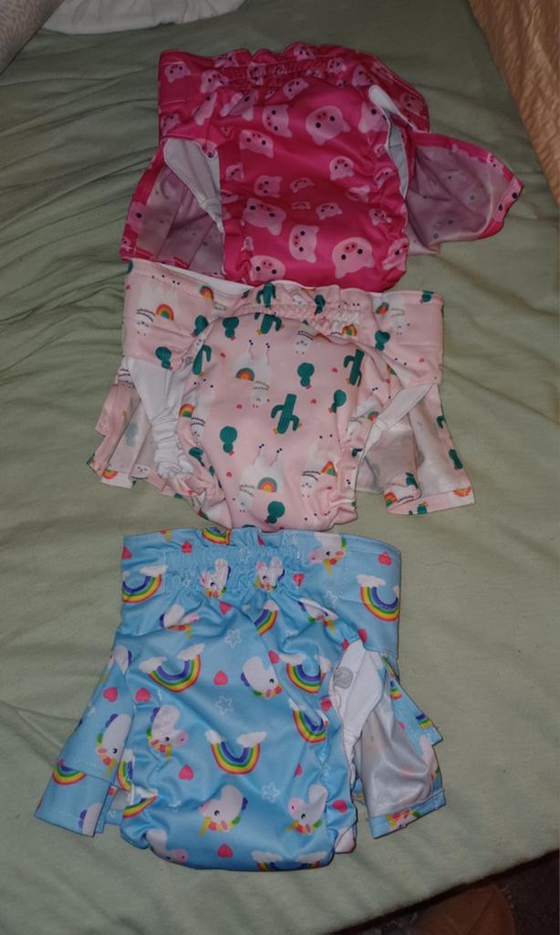 Te koop broekjes voor hondjes die loops zijn, Dieren en Toebehoren, Hondenkleding, Ophalen