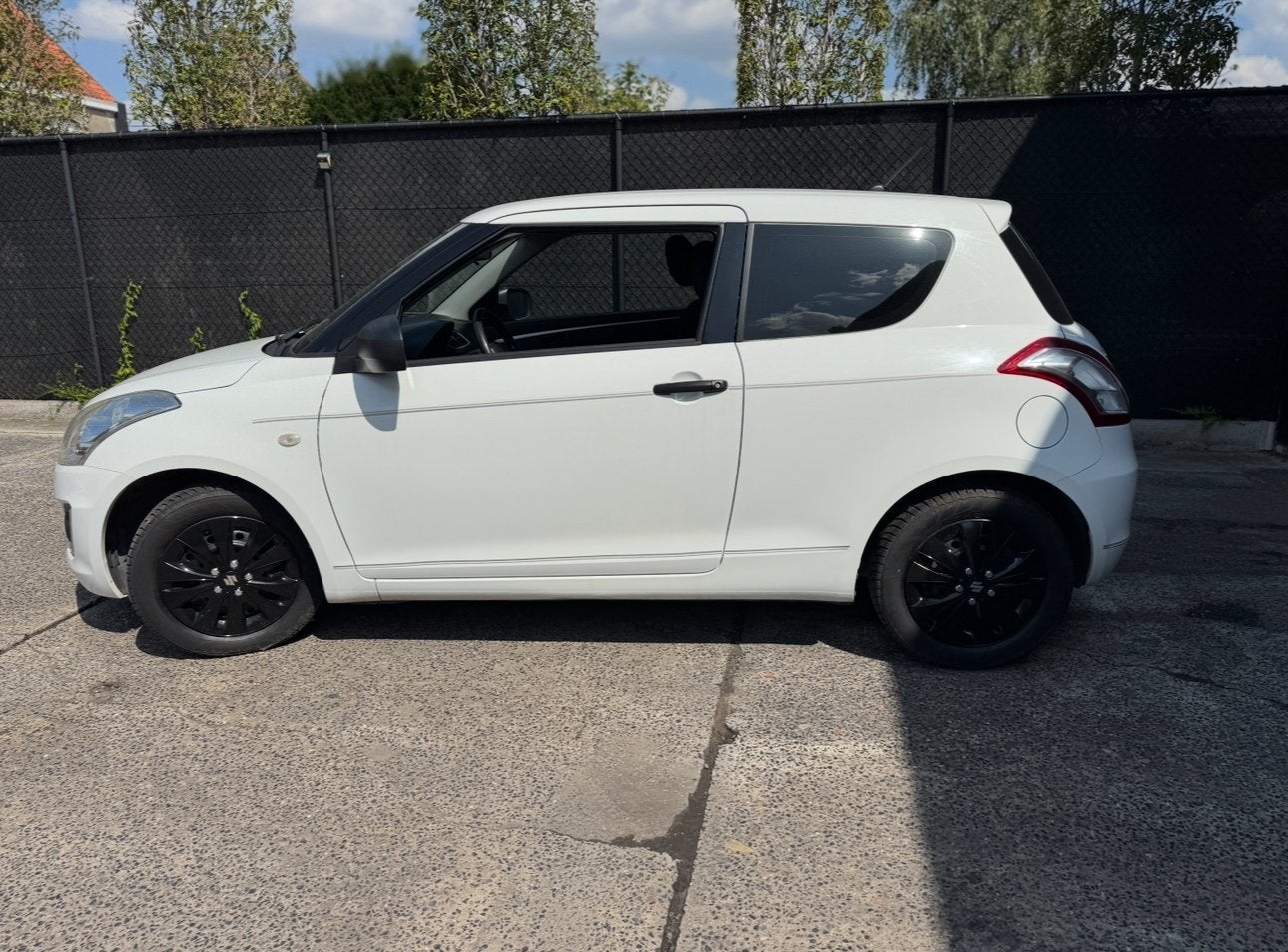 Suzuki Swift 1.2 BENZINE 2015 CARPLAY GEKEURD VVK, Auto's, Suzuki, Swift, Bedrijf, Te koop, Benzine