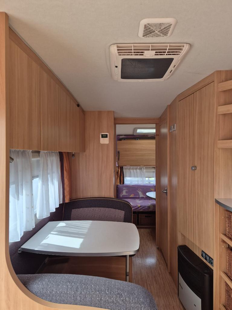 caravan Dethleffs Aerostyle 570 TK, Caravans en Kamperen, Caravans, 7 tot 8 meter, Particulier, Dwars-stapelbed, Meer dan 6
