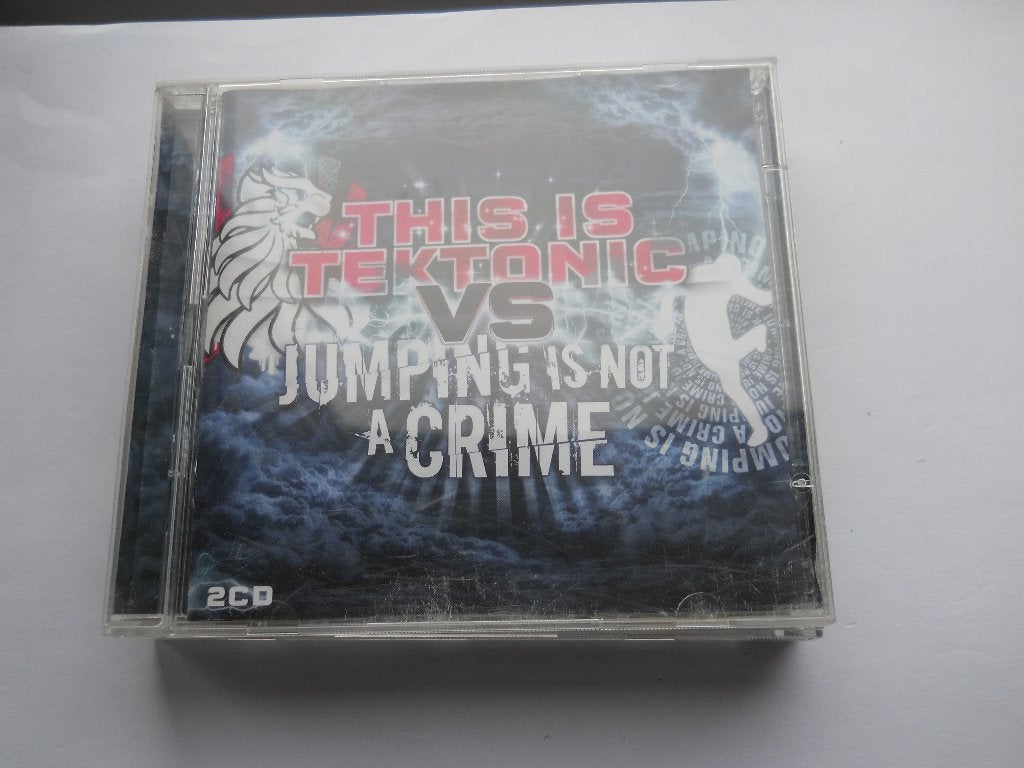 2 CD S - THIS IS TEKTONIC VS JUMPING IS NOT A CRIME, Ophalen of Verzenden, Zo goed als nieuw, Verzamelalbum, Dance en House