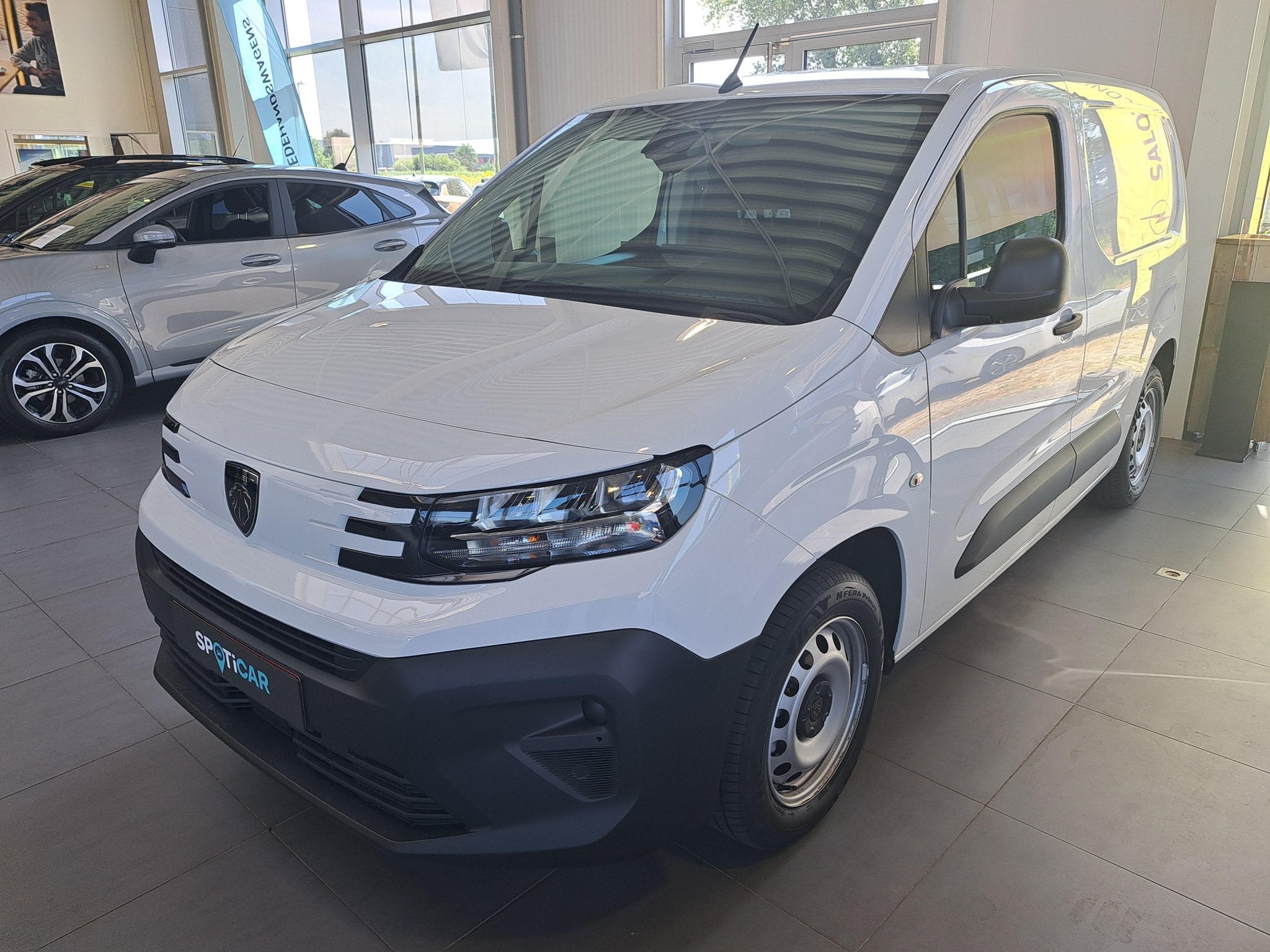 Peugeot Partner 1.5 GB BlueHDi L1 Heavy EAT8 5d 96kW, Autos, Achat, Euro 6, Entreprise, 131 ch