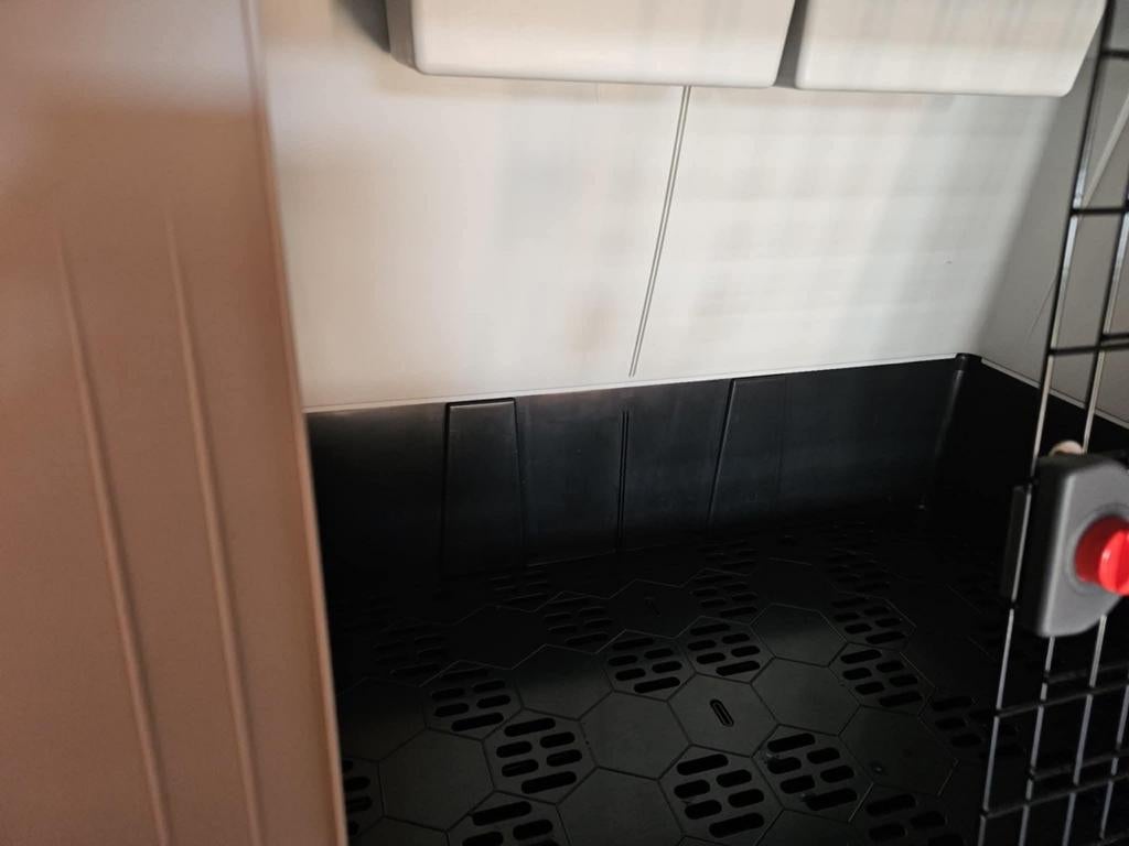 Bench te koop, Ophalen, Hondenkennel, Minder dan 65 cm, Zo goed als nieuw
