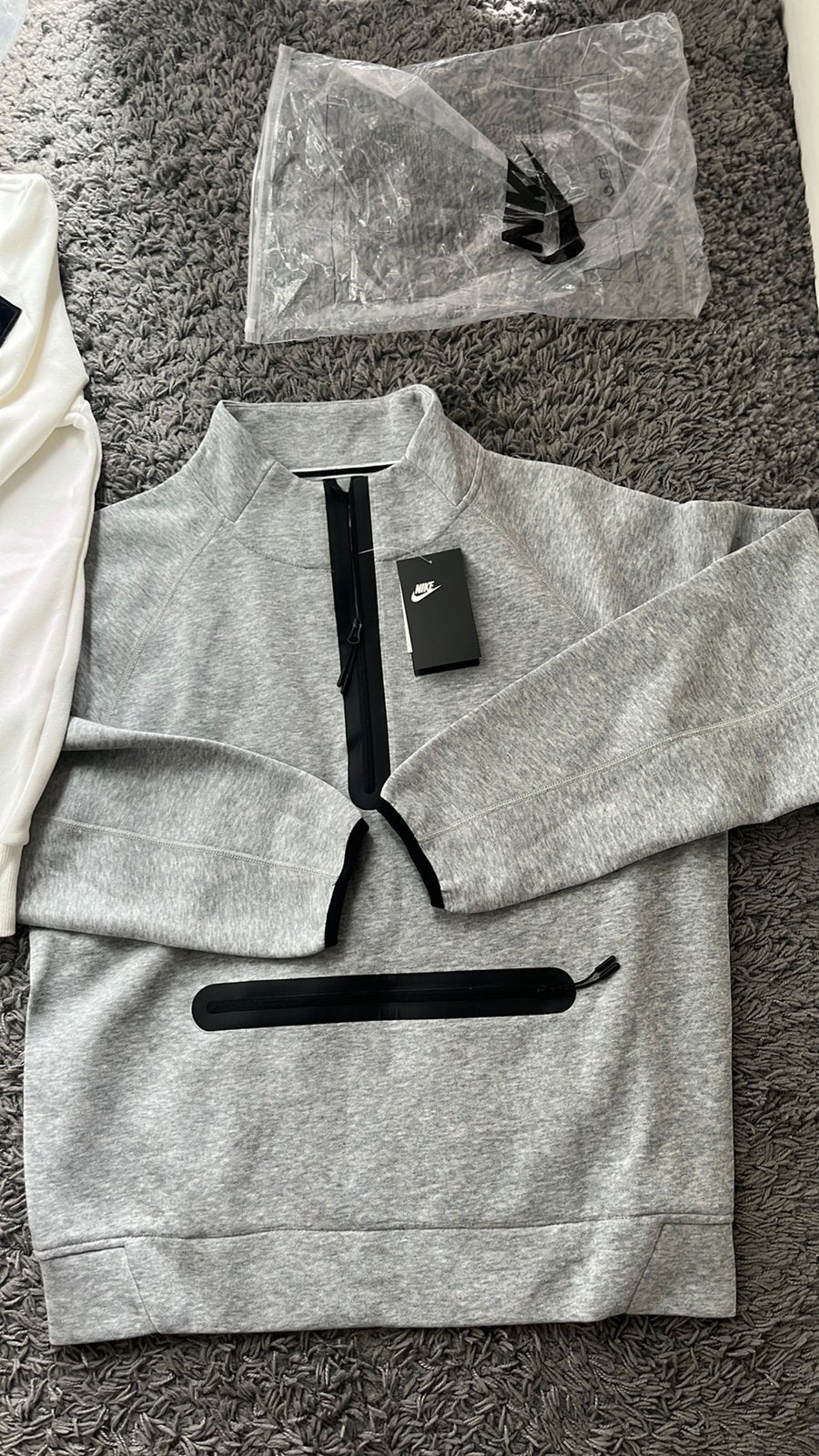 Veste polaire Nike Tech, Vêtements | Hommes, Enlèvement, Neuf, Taille 48/50 (M), Gris