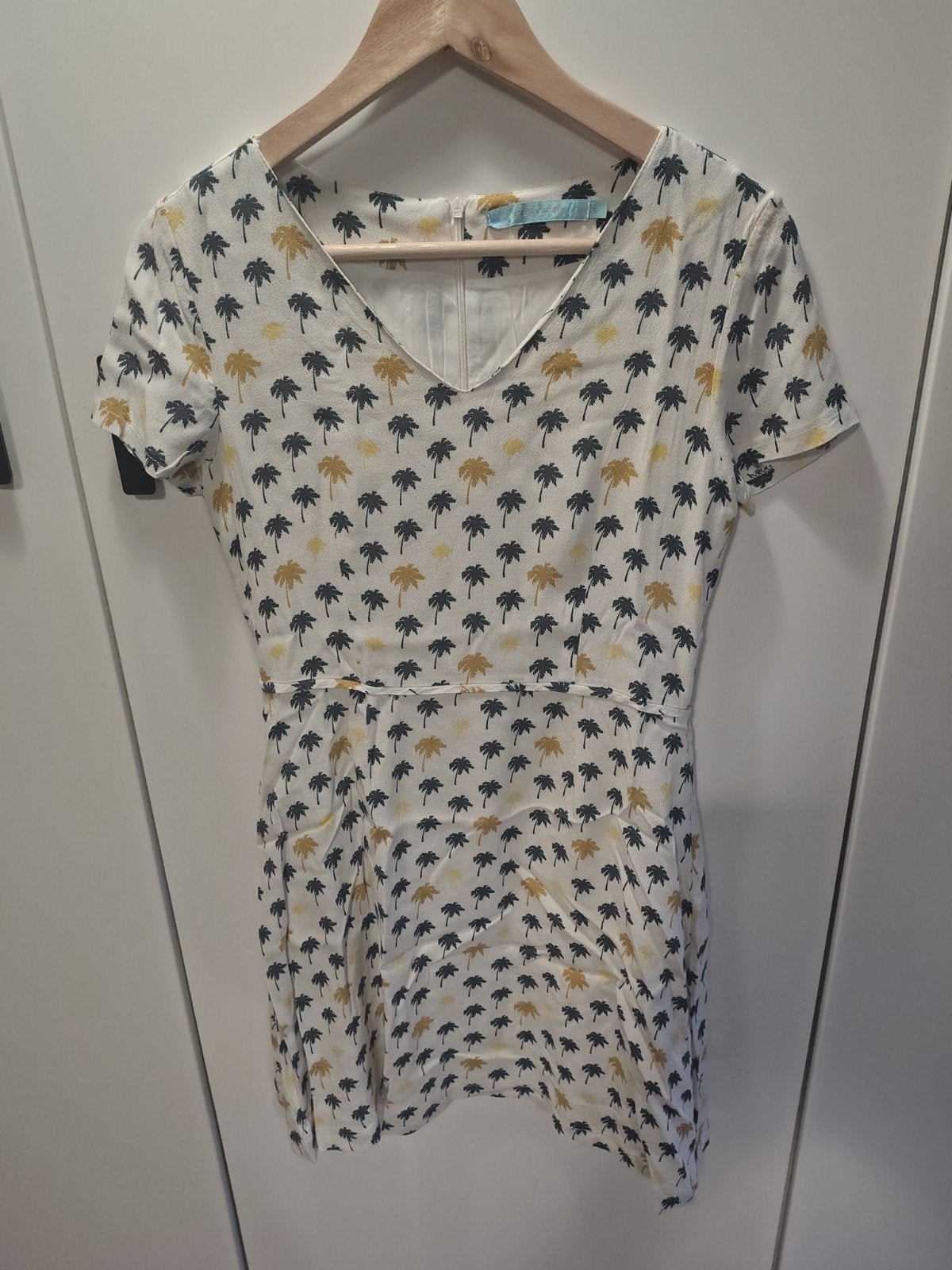 La Fée Maraboutée zomerjurk met palmbomenprint – Maat 36, La fée maraboutée, Enlèvement ou Envoi, Taille 36 (S), Comme neuf