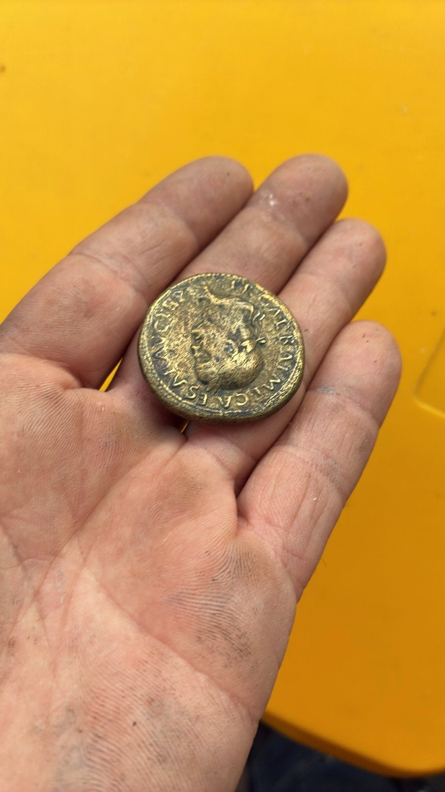 Monnaie piece de l'empereur Galba  regné en 68-69 apr. J.-C, Enlèvement