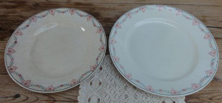 Oude Franse brocante schaal met guirlandes en bloemetjes, Antiek en Kunst, Ophalen of Verzenden
