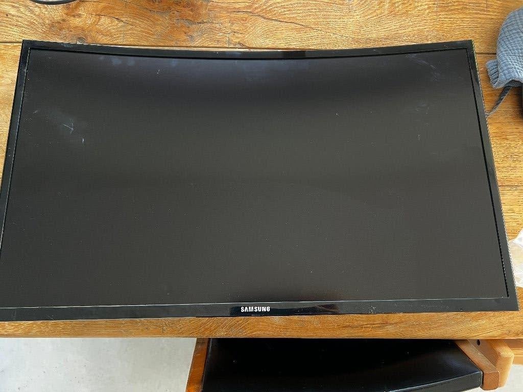Samsung 27” Curved Full HD monitor + LC-Power monitorarm, Ophalen, Gebruikt, HDMI, VA