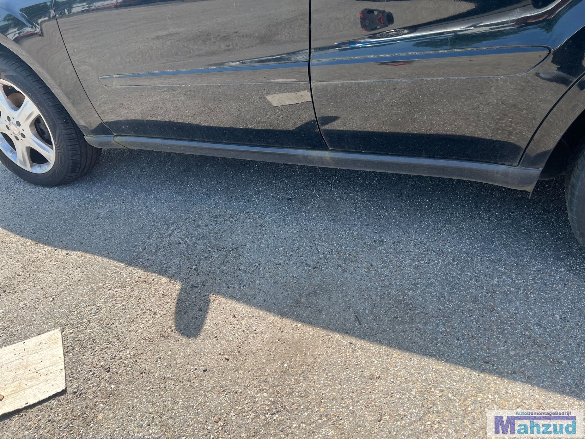 MERCEDES ML W164 jupe avant gauche 2005-2011, Mercedes-Benz AG, Mercedes-Benz, Utilisé, Mercedesstrasse 120
70372  Stuttgart, DE