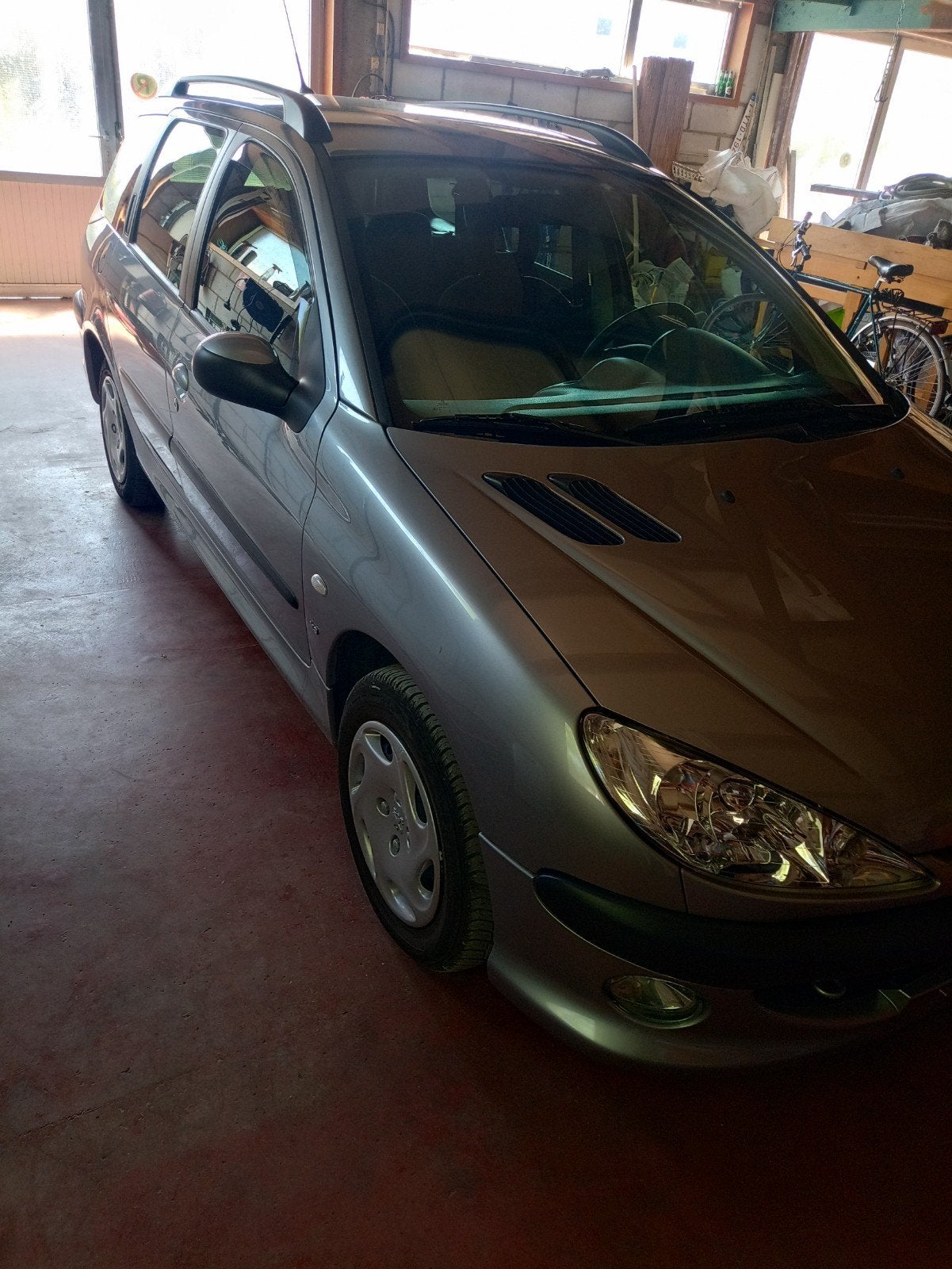 peugeot 206 SW, Auto's, Peugeot, Voorwielaandrijving, 4 deurs, Stof, 4 cilinders