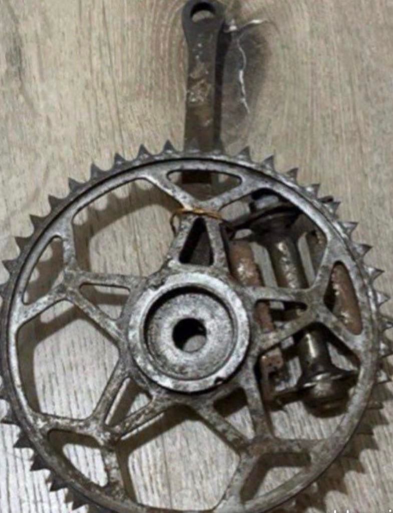 Ancien pédalier, Enlèvement ou Envoi, Comme neuf