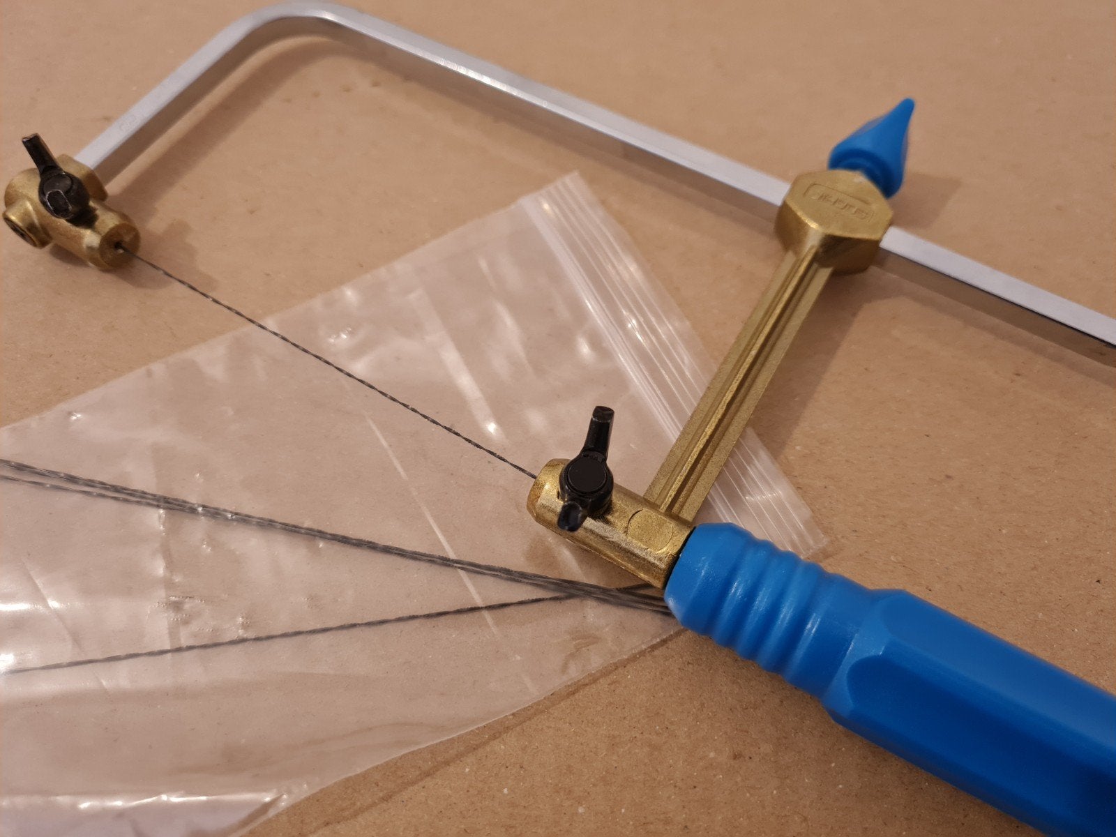 Scie à chantourner WarGame Hobby pour modélisme, Enlèvement ou Envoi