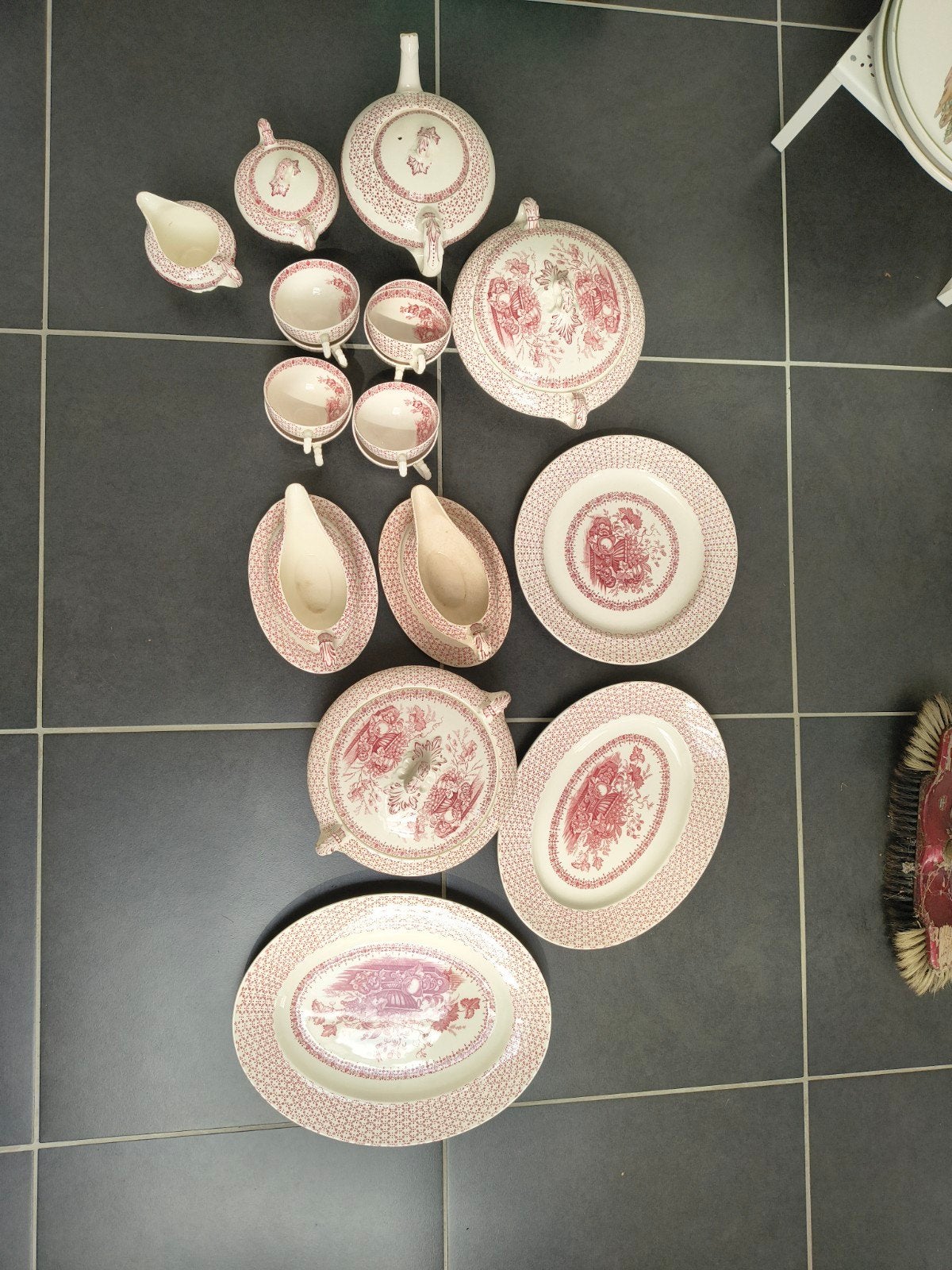 Vintage Empire England Beverly 17delige set, Ophalen