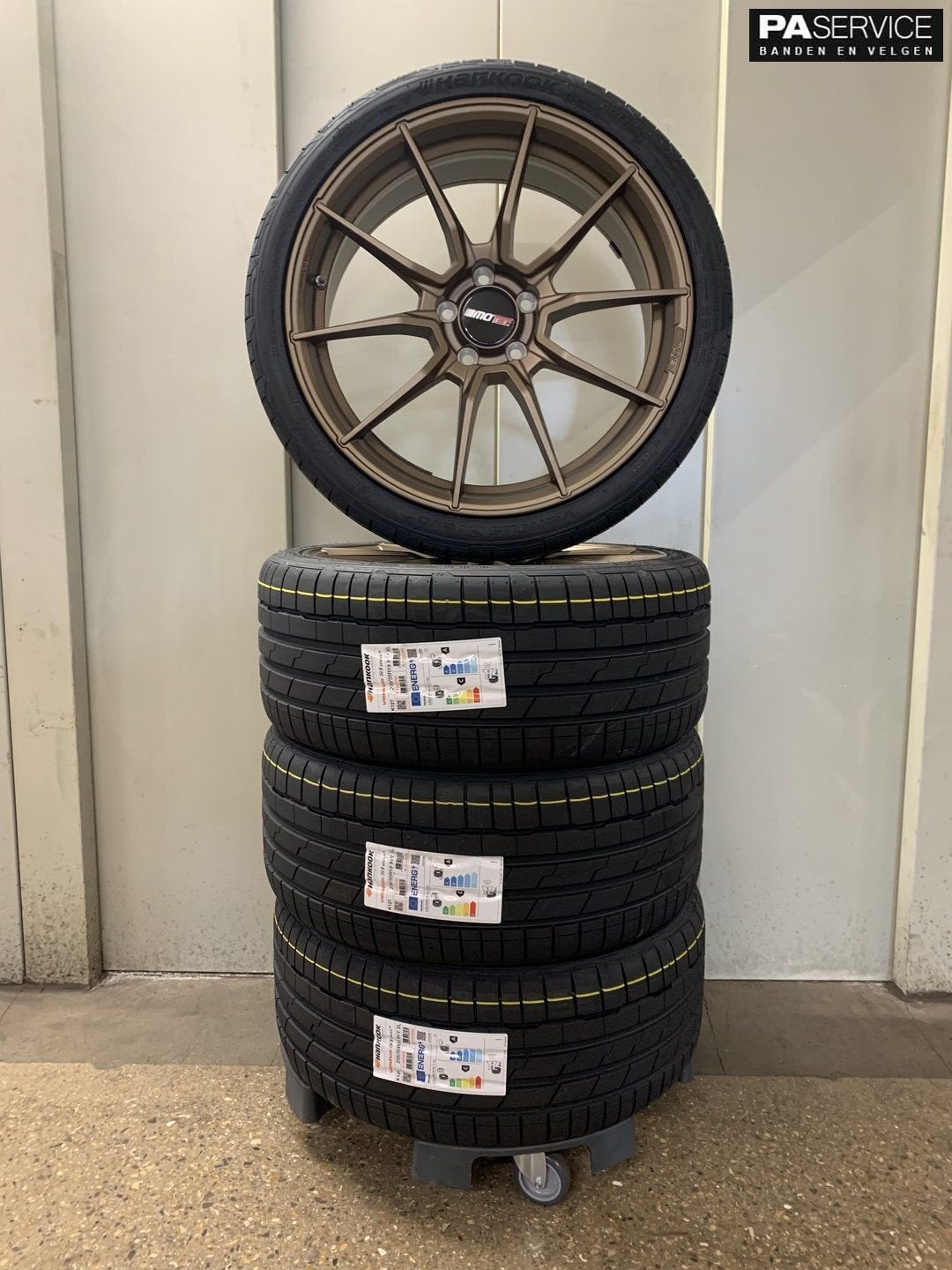 Nw 19 inch Motec Matt Bronze Mini F54 Clubman set inc Hankoo, Auto-onderdelen, Banden en Velgen, 19 inch, -, -, Banden en Velgen