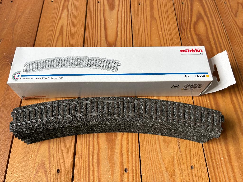 Märklin 24330, Enlèvement ou Envoi, Courant alternatif, Rails, Comme neuf