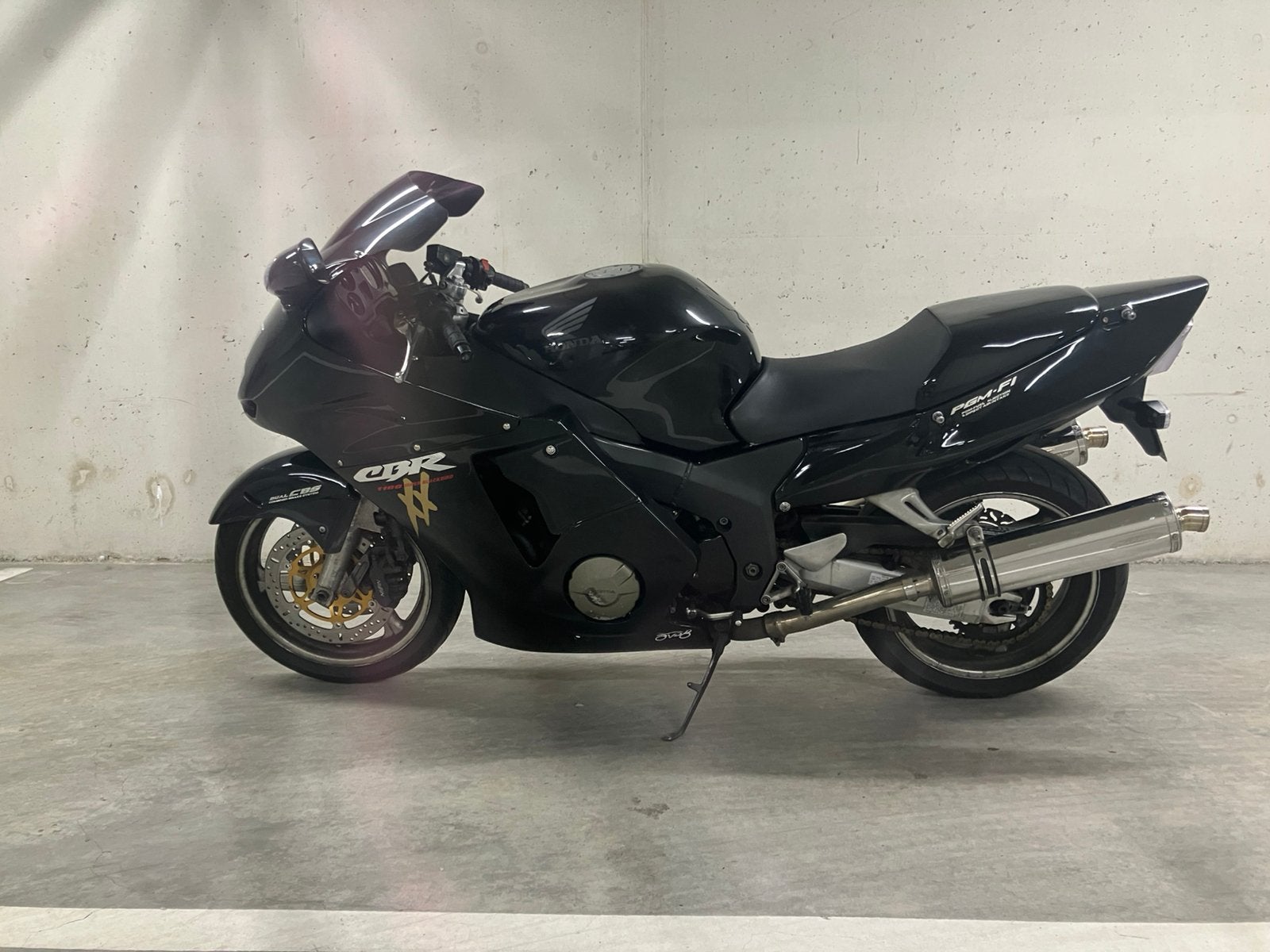 Honda cbr 1100xx blackbird, Motoren, Occasion, 4 cilinders, Particulier, Meer dan 35 kW