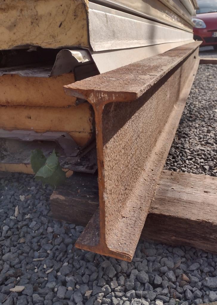 Sterke Stalen Poutrelle / I-ligger 436 cm - 23,5 x 9 cm, Doe-het-zelf en Bouw, Ophalen, Gebruikt, IJzer