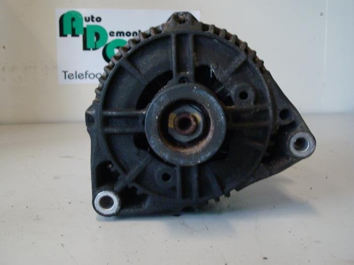 Dynamo d'un Opel Omega (Omega C 00-), -, Opel, 3 mois de garantie, Utilisé