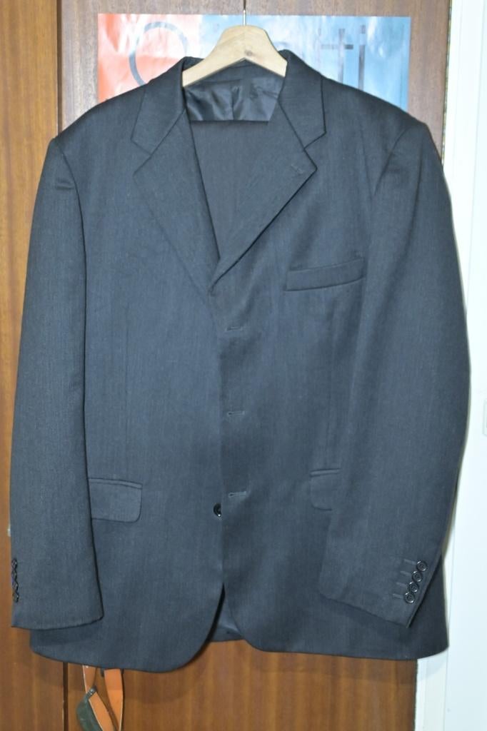 Costume élégant homme Titanus – 100% laine vierge T54, Gris, Enlèvement ou Envoi, Comme neuf, Titanus