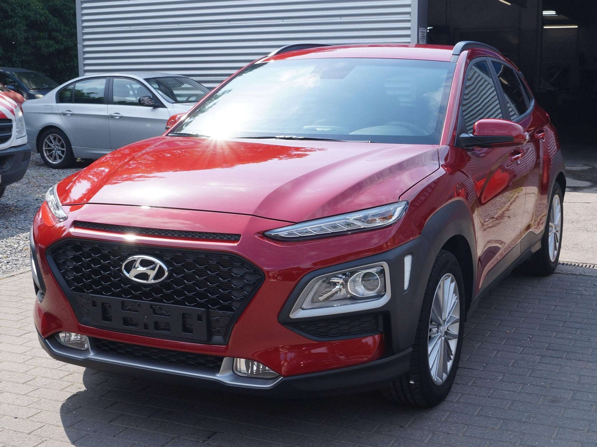 Hyundai KONA Kona 1.6 T-GDi Twist DCT GPF (EU6d-TEMP), Lichtsensor, Gebruikt, 4 cilinders, Bedrijf