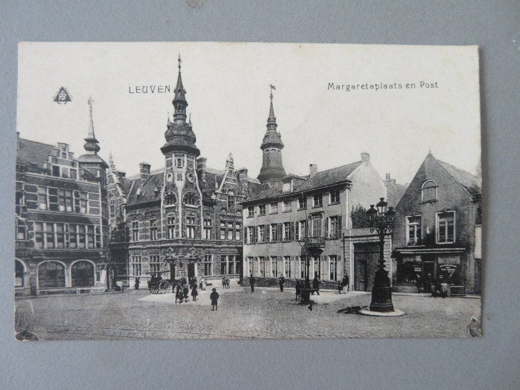 foto postkaart WO1 Leuven Margaretaplaats en Post, Enlèvement ou Envoi, Autres, Photo ou Poster