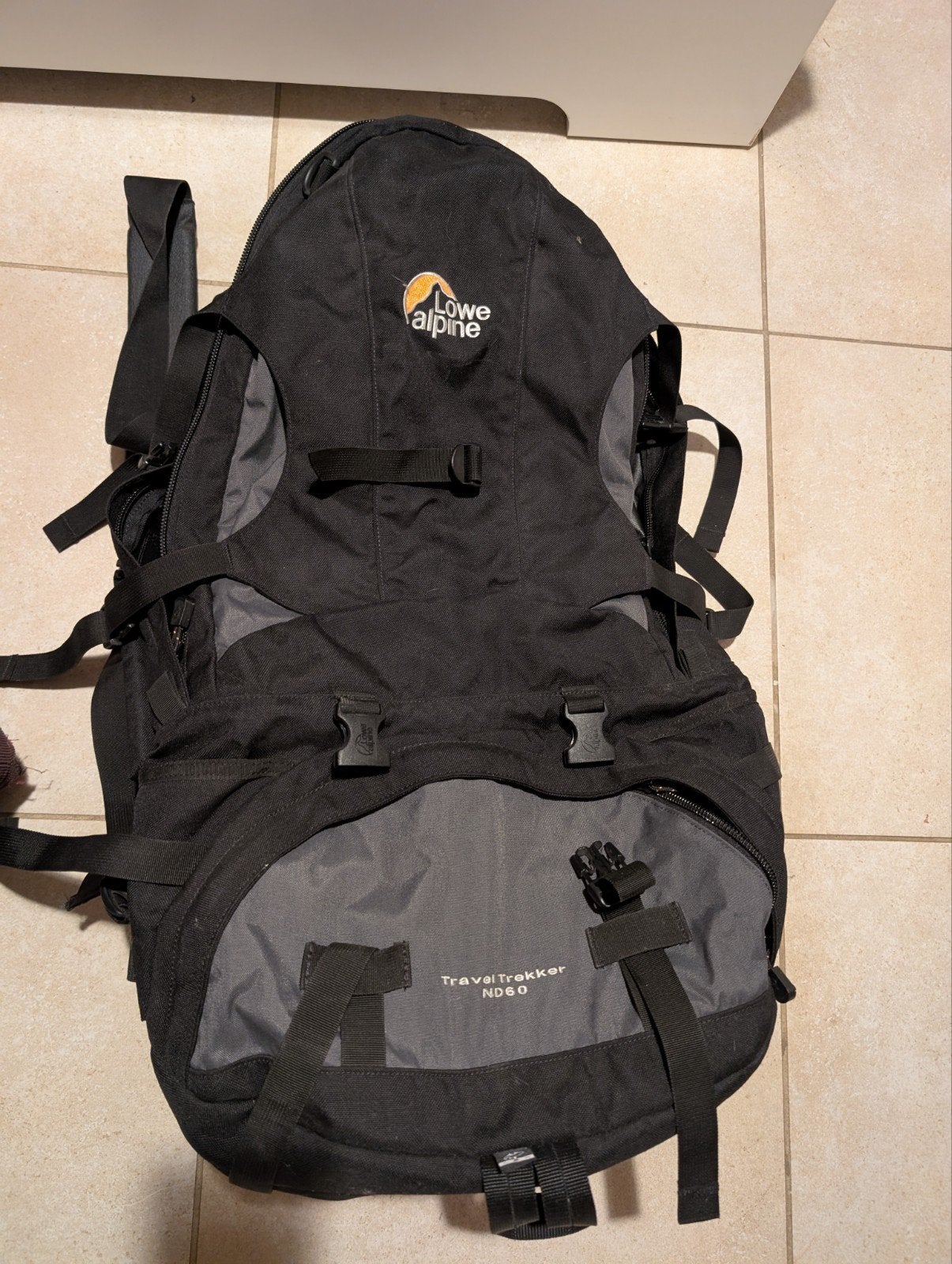 Lowe Alpine travel trekker ND60 liter, Sport en Fitness, Bergsport en Wandelen, Ophalen