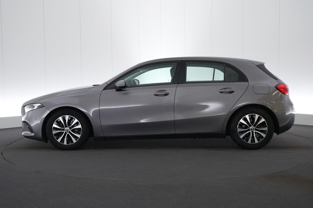 (2BNR831) MERCEDES-BENZ A-CLASS, Auto's, Mercedes-Benz, Stof, Gebruikt, Euro 6, 136 pk