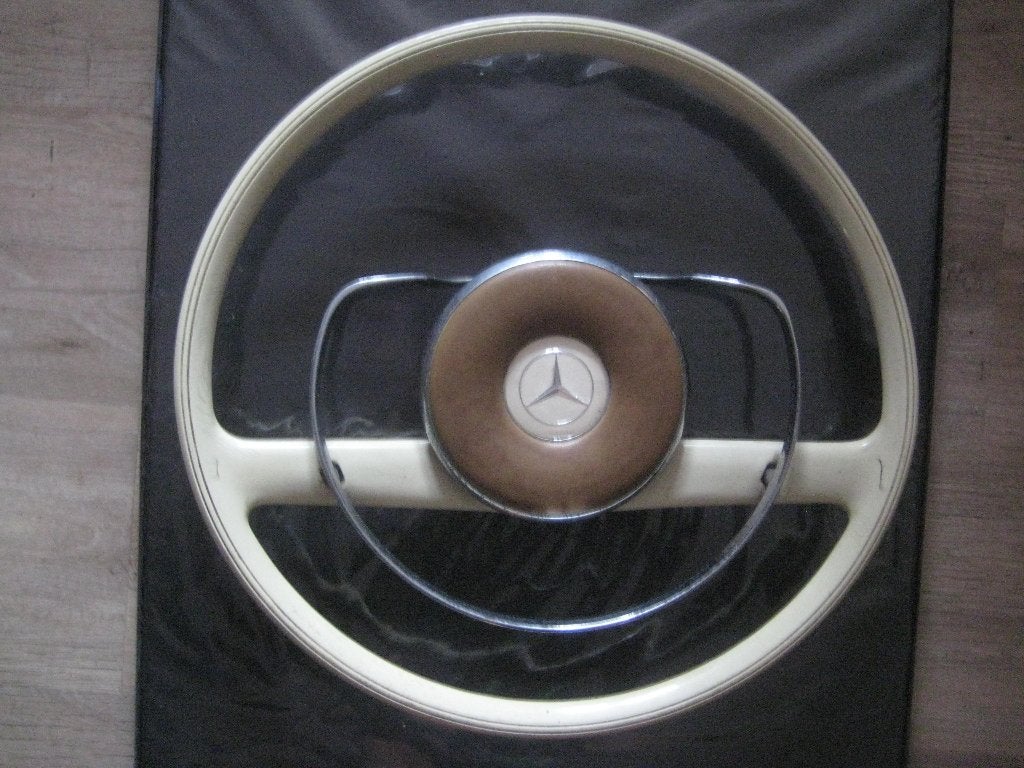 wit stuur Mercedes, Ophalen, Mercedes-Benz