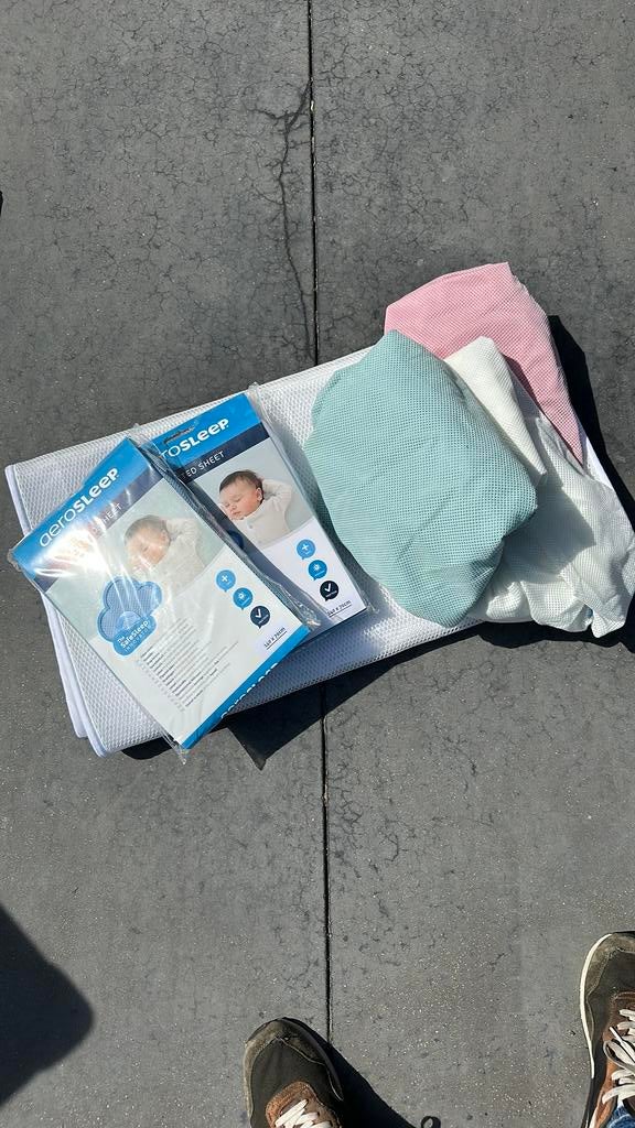 Aerosleep matras met bijhorende hoezen, Ophalen, Zo goed als nieuw