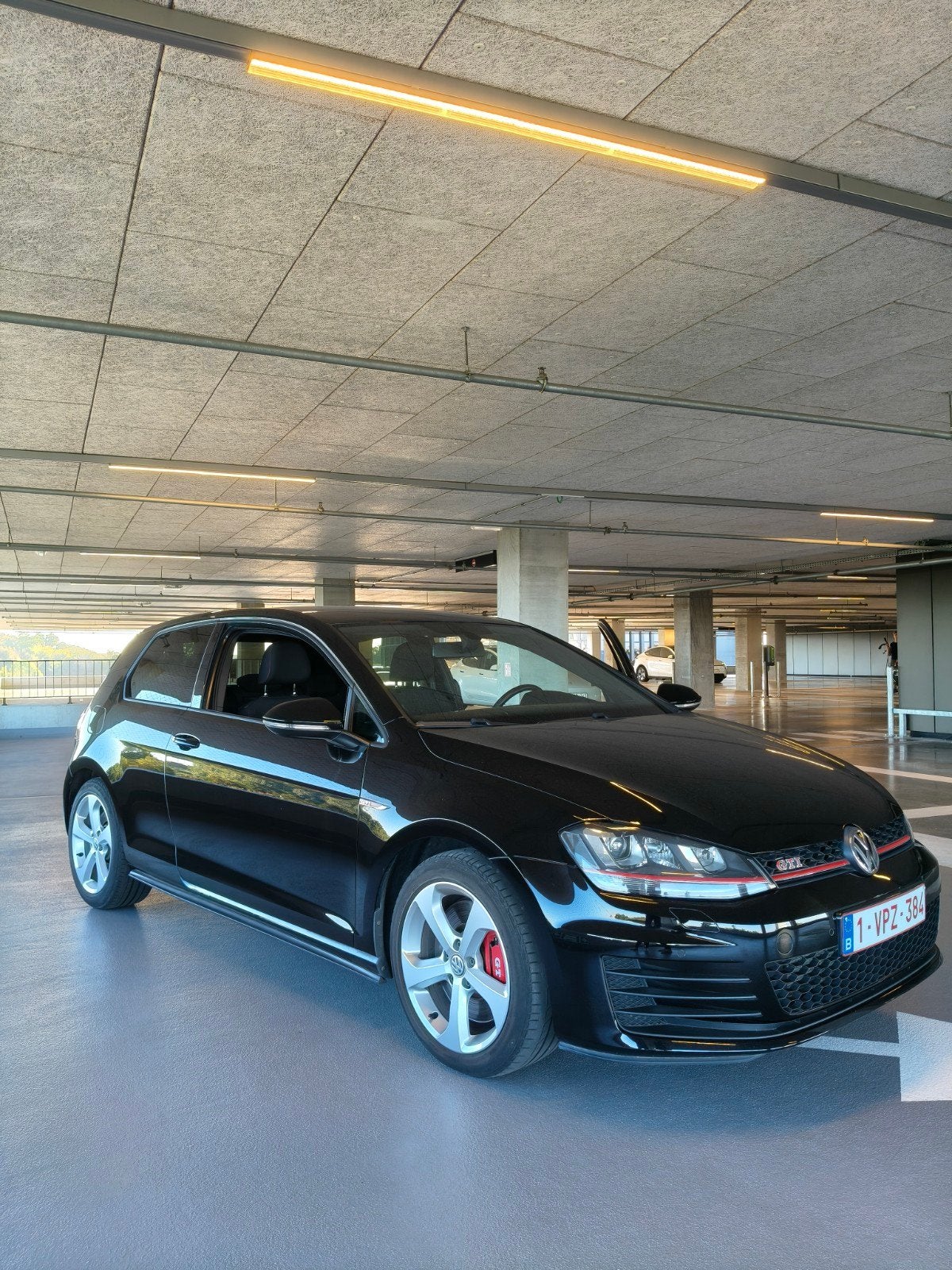 GOLF 7 GTI PERFORMANCE, Auto's, Voorwielaandrijving, Dealer onderhouden, 169 kW, Zwart
