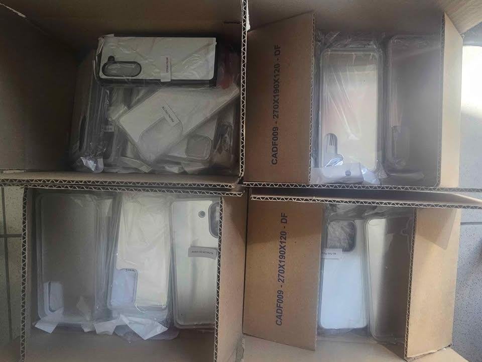 Lot de coques de smartphone et air pods sublimable, Enlèvement, Neuf