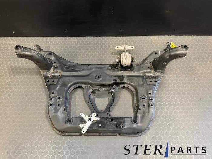 Subframe van een Mercedes GLB-Klasse, Gebruikt, -, Ophalen of Verzenden, -