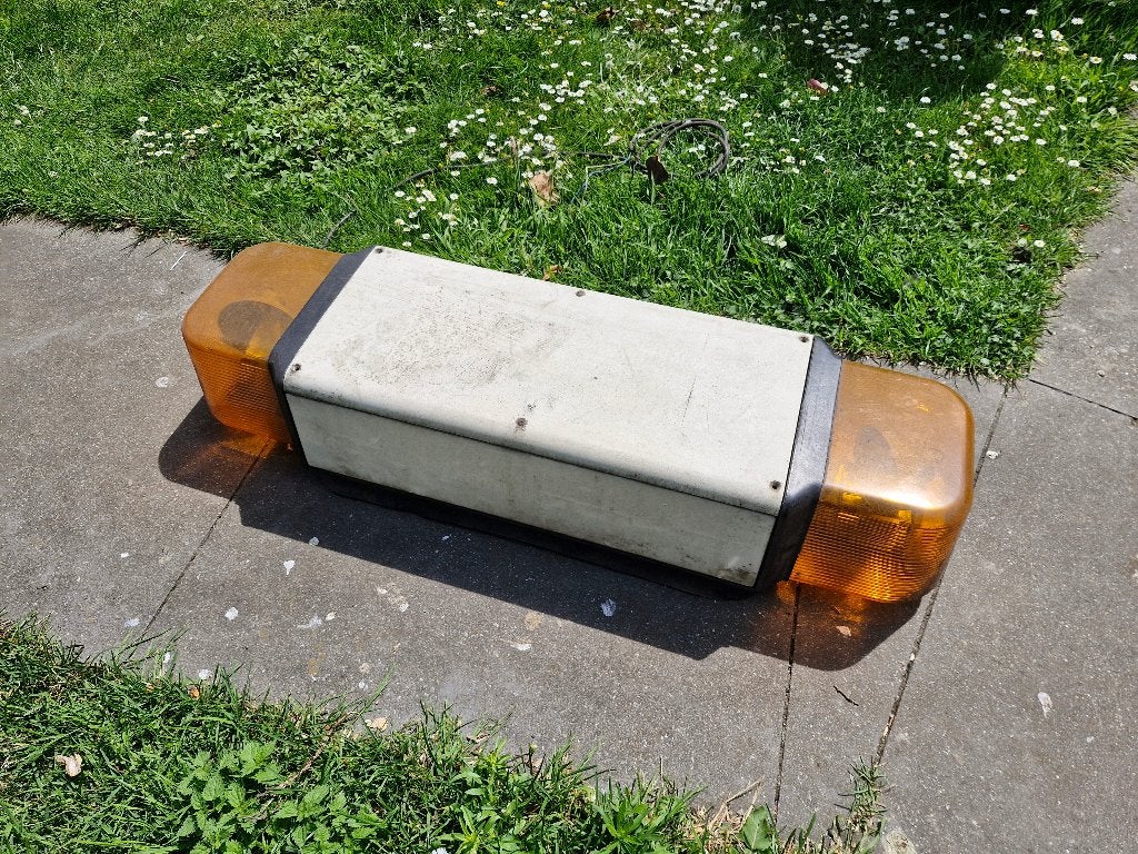 Balise rotative pour véhicule de service, Entreprise, Achat