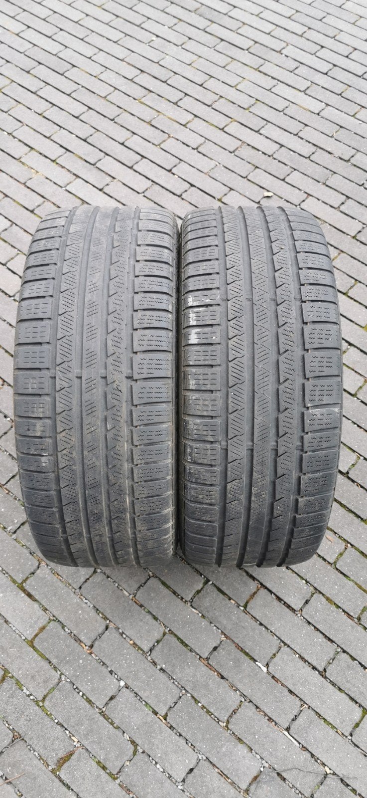 Pneus (2 Pcs) hiver CONTINENTAL CONTIWINTER
245/45 R18 100V, Ophalen, Band(en)